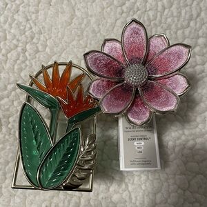 Wallflower Plug in Pink Flower & Birds of Paradise Plant Lot